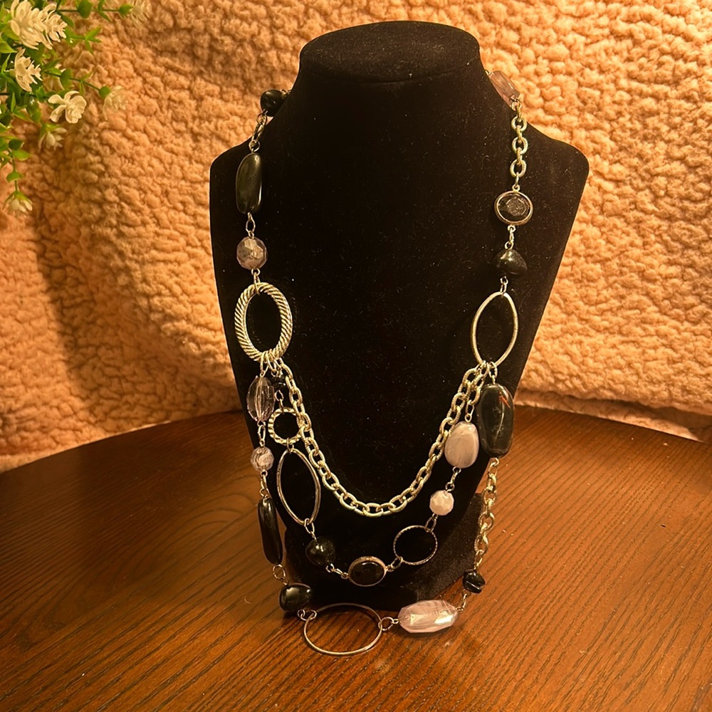 Silver tone and black beaded bib necklace lobster closure with extender